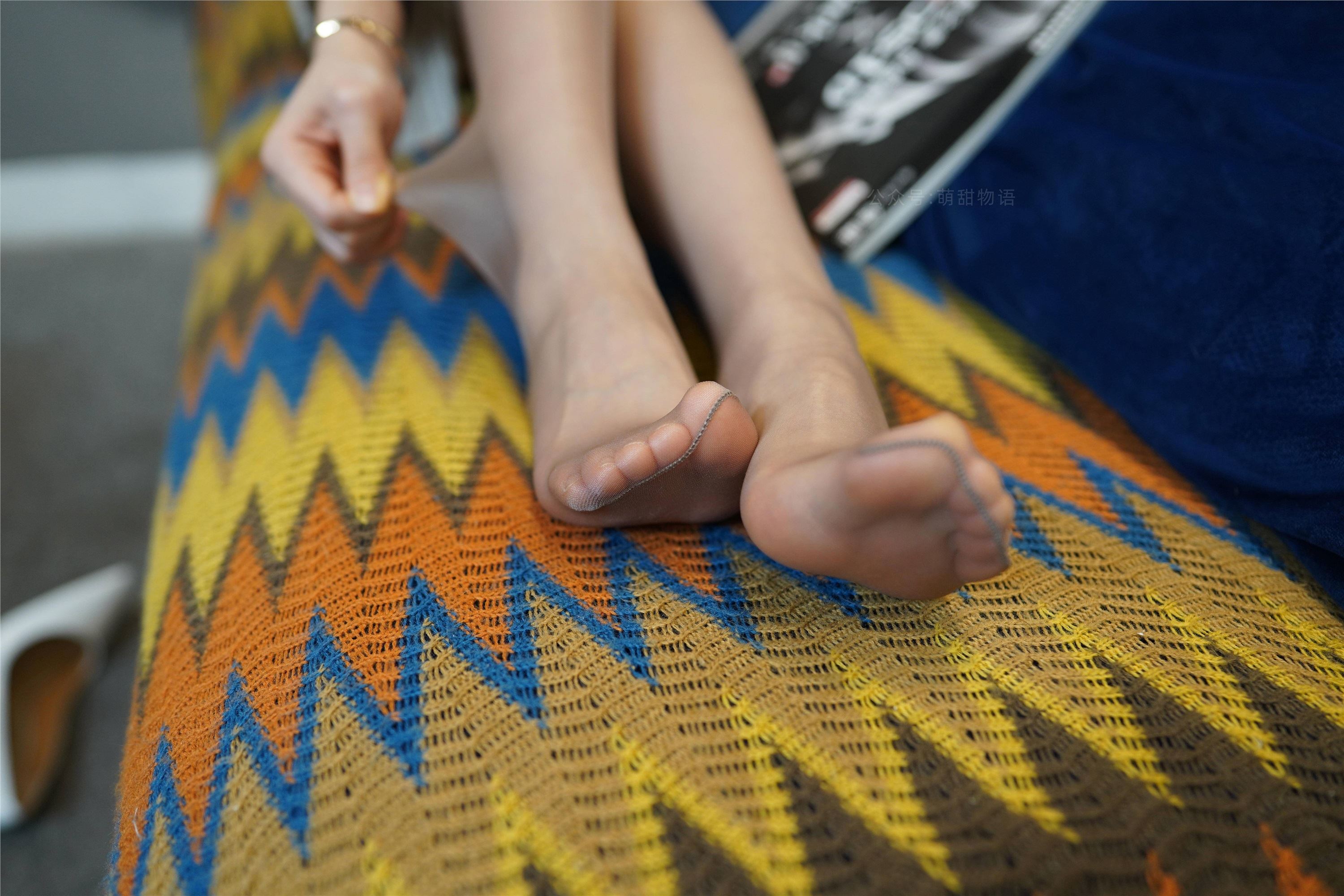 萌甜物语 XM125《文静阅读装-腿腿》